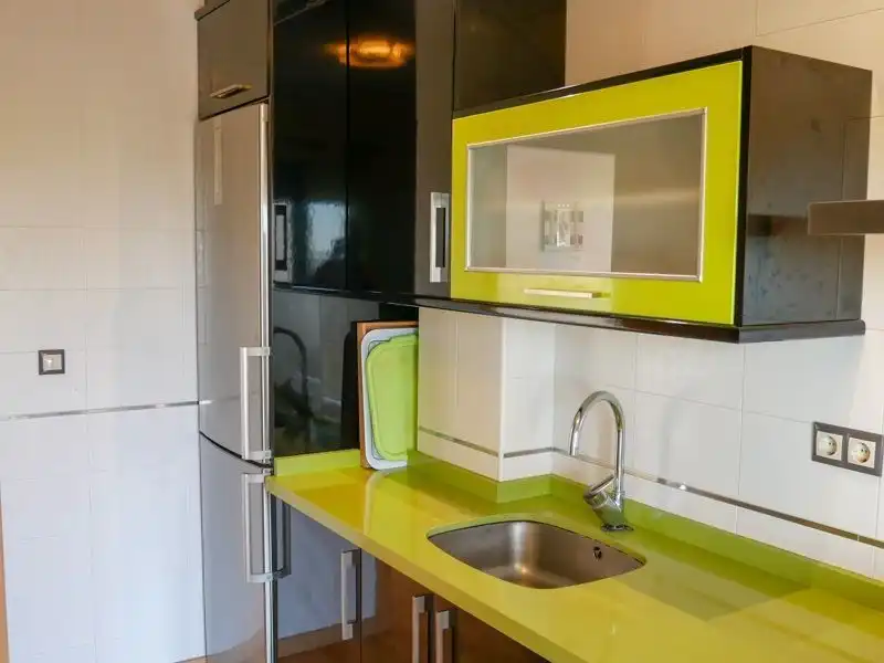 Cuina de Casa o xalet de lloguer en Polop amb Aire condicionat, Jardí privat i Terrassa