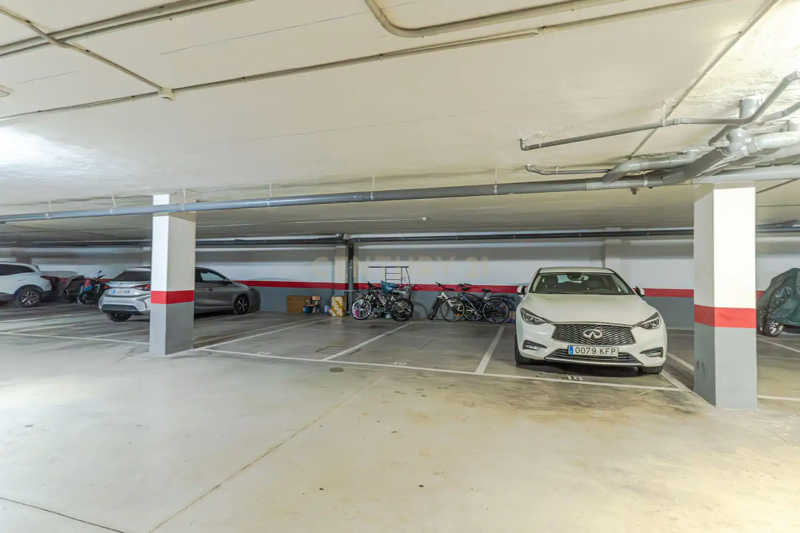 Parking de Apartamento en venta en Rincón de la Victoria con Aire acondicionado, Trastero y Piscina