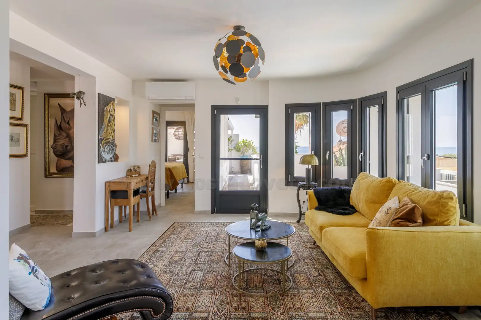 Sala d'estar de Casa o xalet en venda en El Campello amb Aire condicionat, Jardí privat i Terrassa