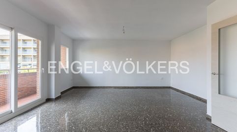 Foto 2 de Piso de alquiler en La Petxina, Valencia Capital