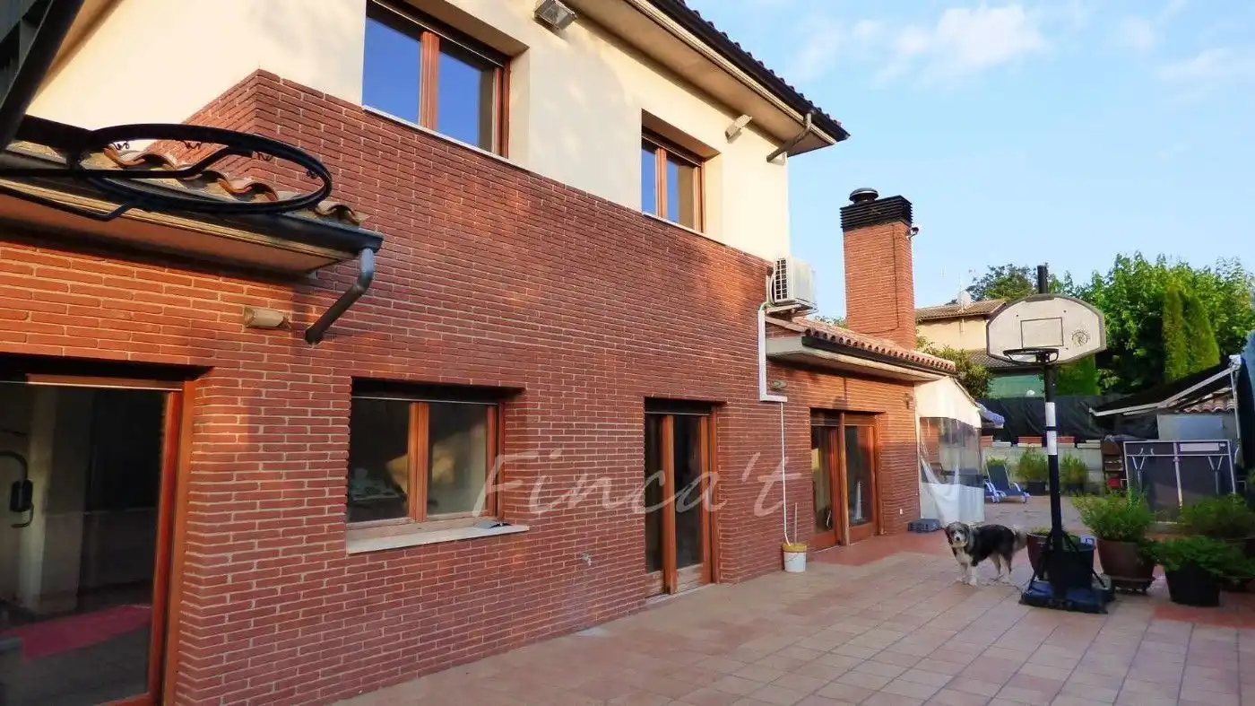 Vista exterior de Casa o xalet en venda en Moià amb Aire condicionat, Calefacció i Terrassa