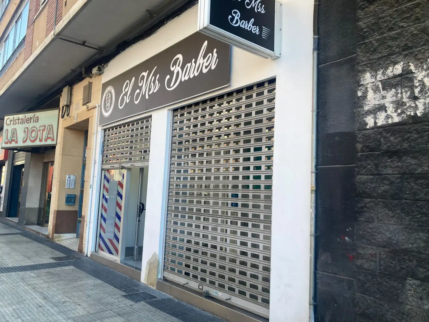 Büro zur Miete in Zaragoza mit Klimaanlage und Heizung