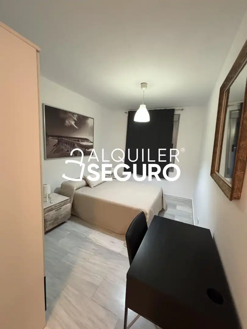 Appartamento con ascensore in affitto a de la Salud, imagen 22
