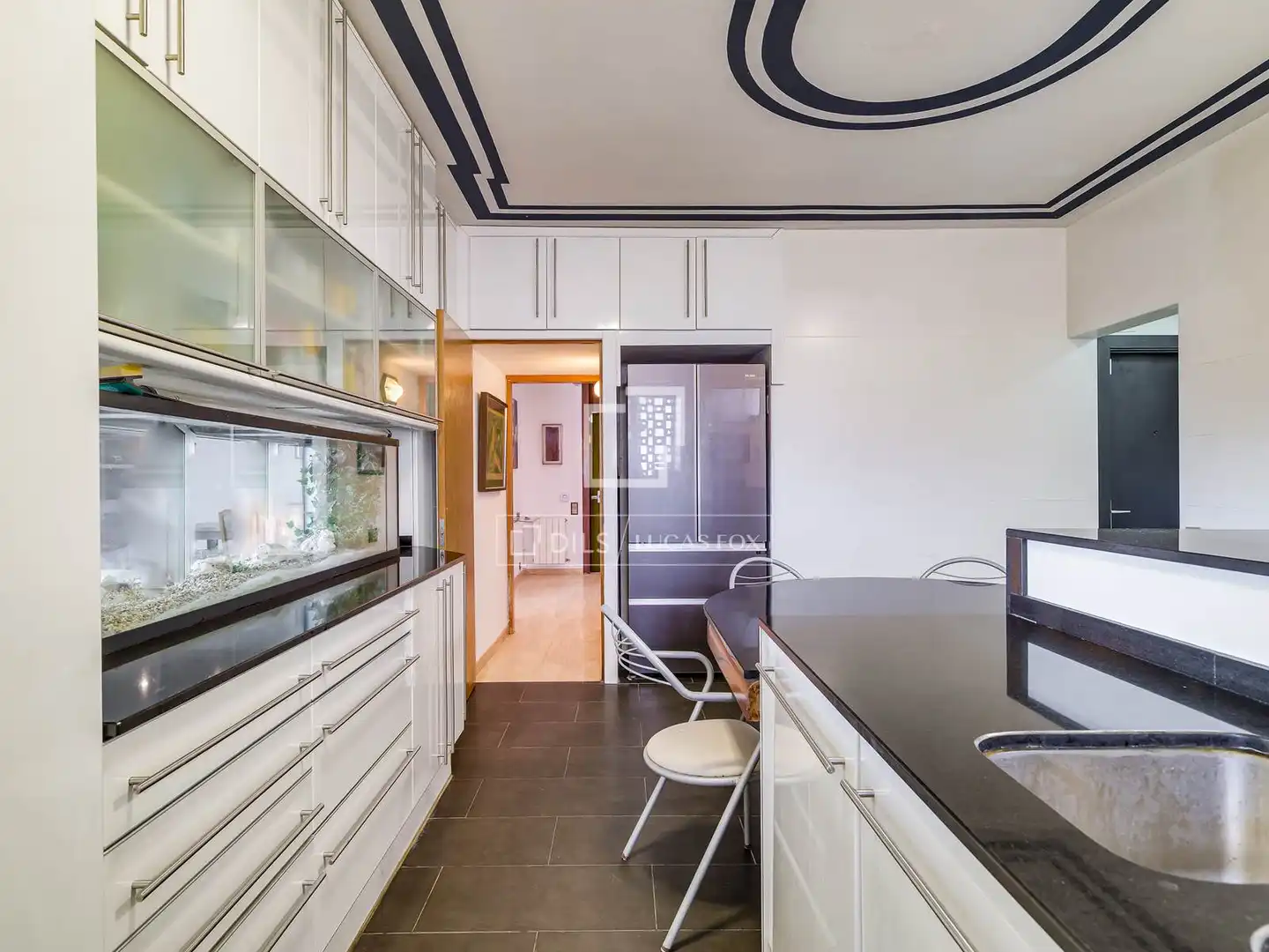 Küche von Wohnung zum Verkauf in Barcelona mit Klimaanlage, Terrasse und Abstellraum