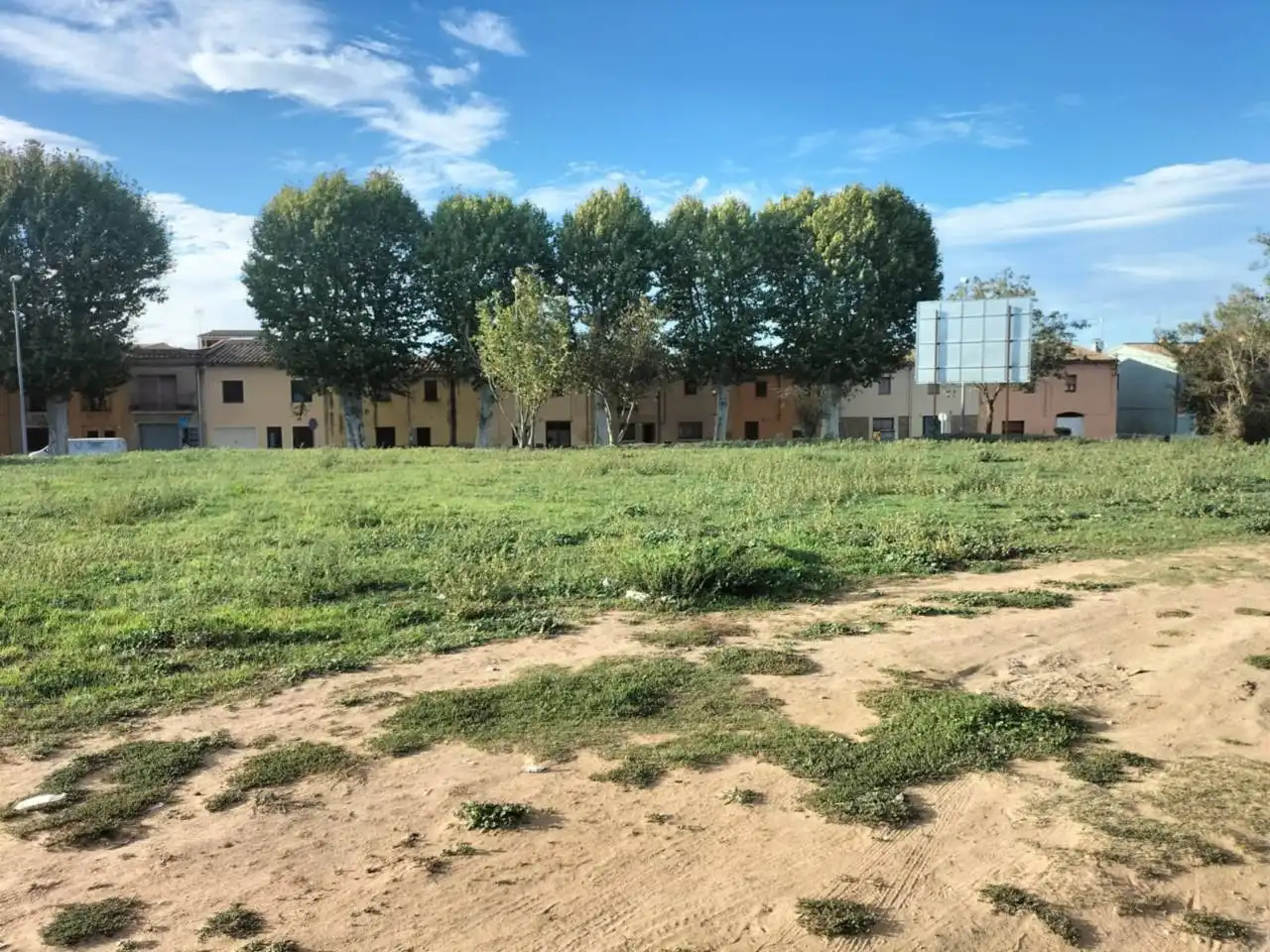 Terreny residencial en venda a Avenida President Companys, imagen 2