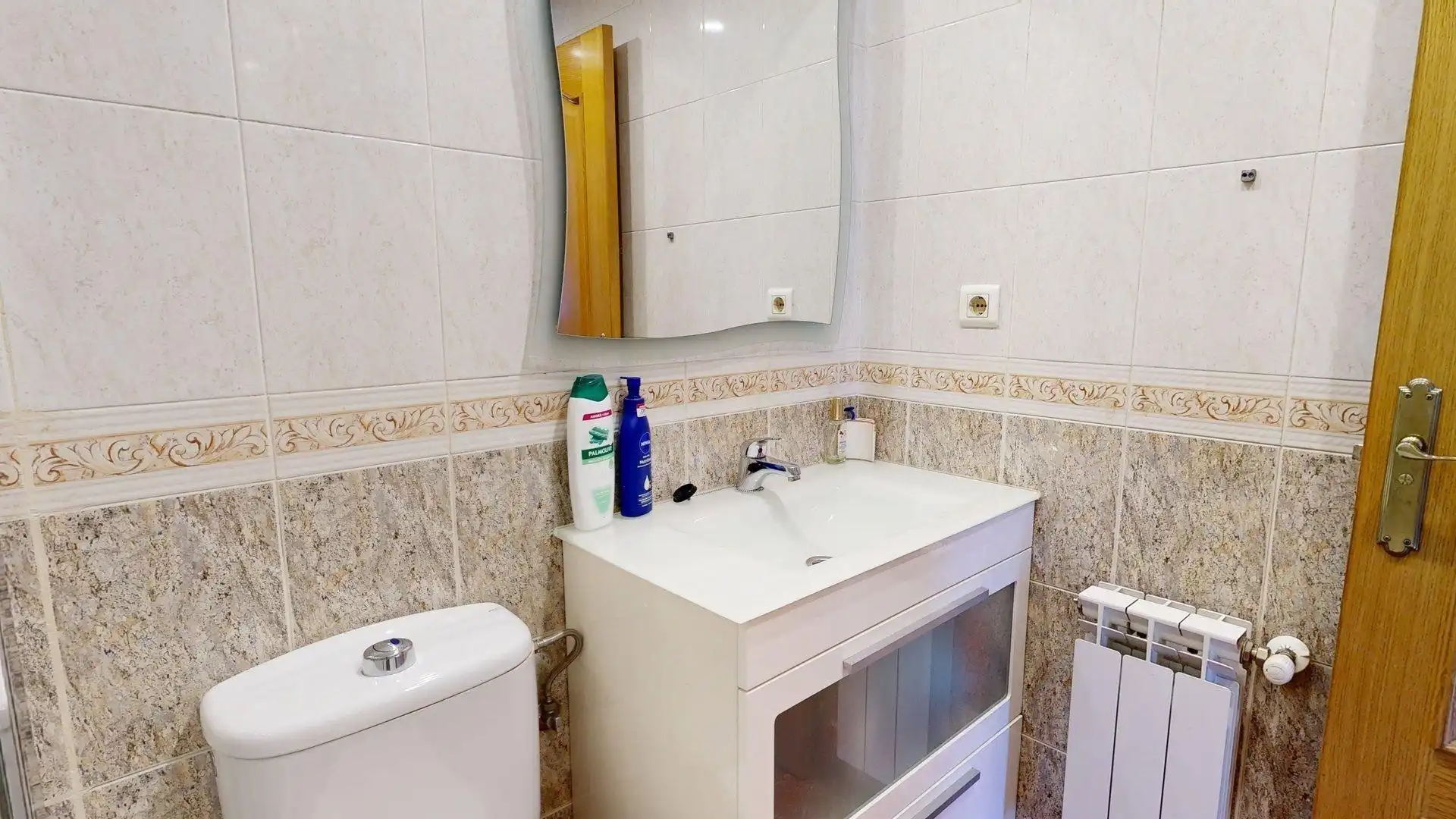 Baño de Casa adosada en venta en Zaragoza con Aire acondicionado, Calefacción y Terraza