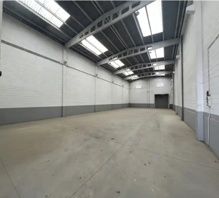 Nave industrial in affitto a Rúa Daimler, imagen 12