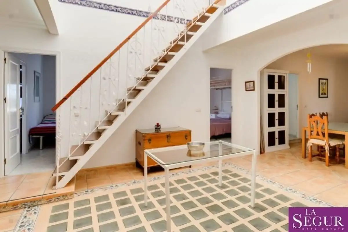Casa o xalet en venda en Alcalá de los Gazules amb Terrassa, Traster i Moblat