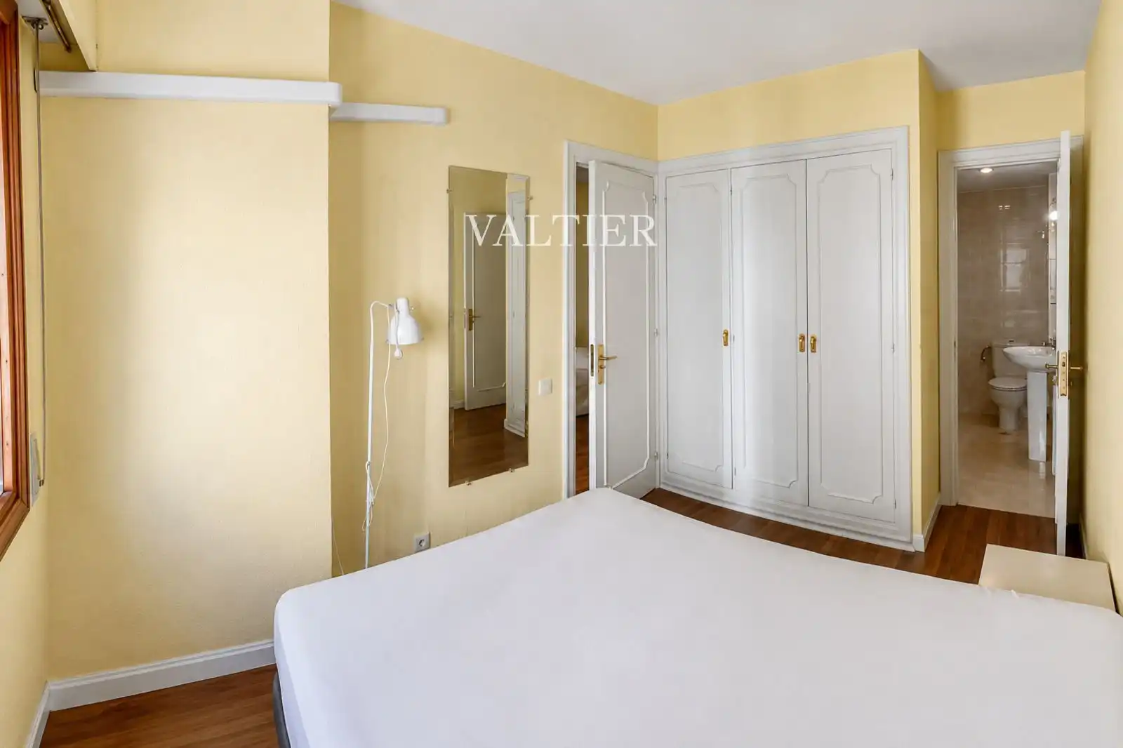 Bedroom of Flat for rent in Madrid  with Air Conditioner, Heating and Terrace