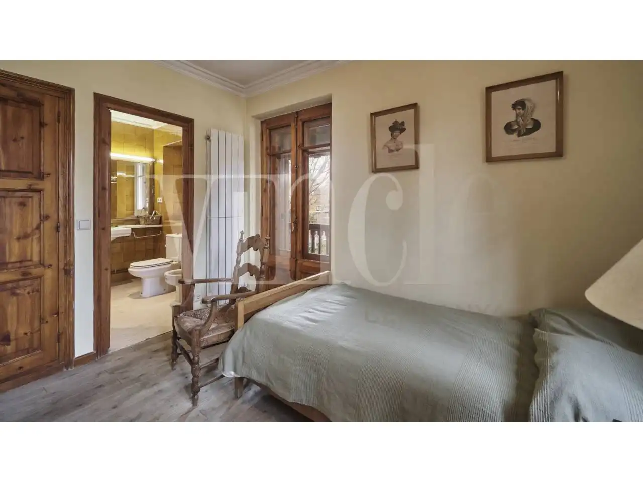 Bedroom of Houses for sale in Puigcerdà  with Heating, Private garden and Parquet flooring