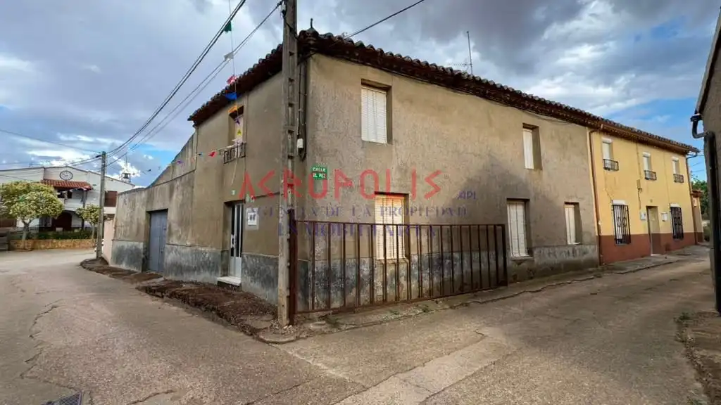 Vista exterior de Casa o xalet en venda en San Esteban del Molar amb Moblat