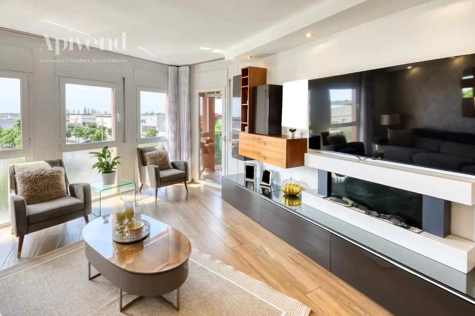 Living room of Flat for sale in Figueres  with Air Conditioner and Terrace