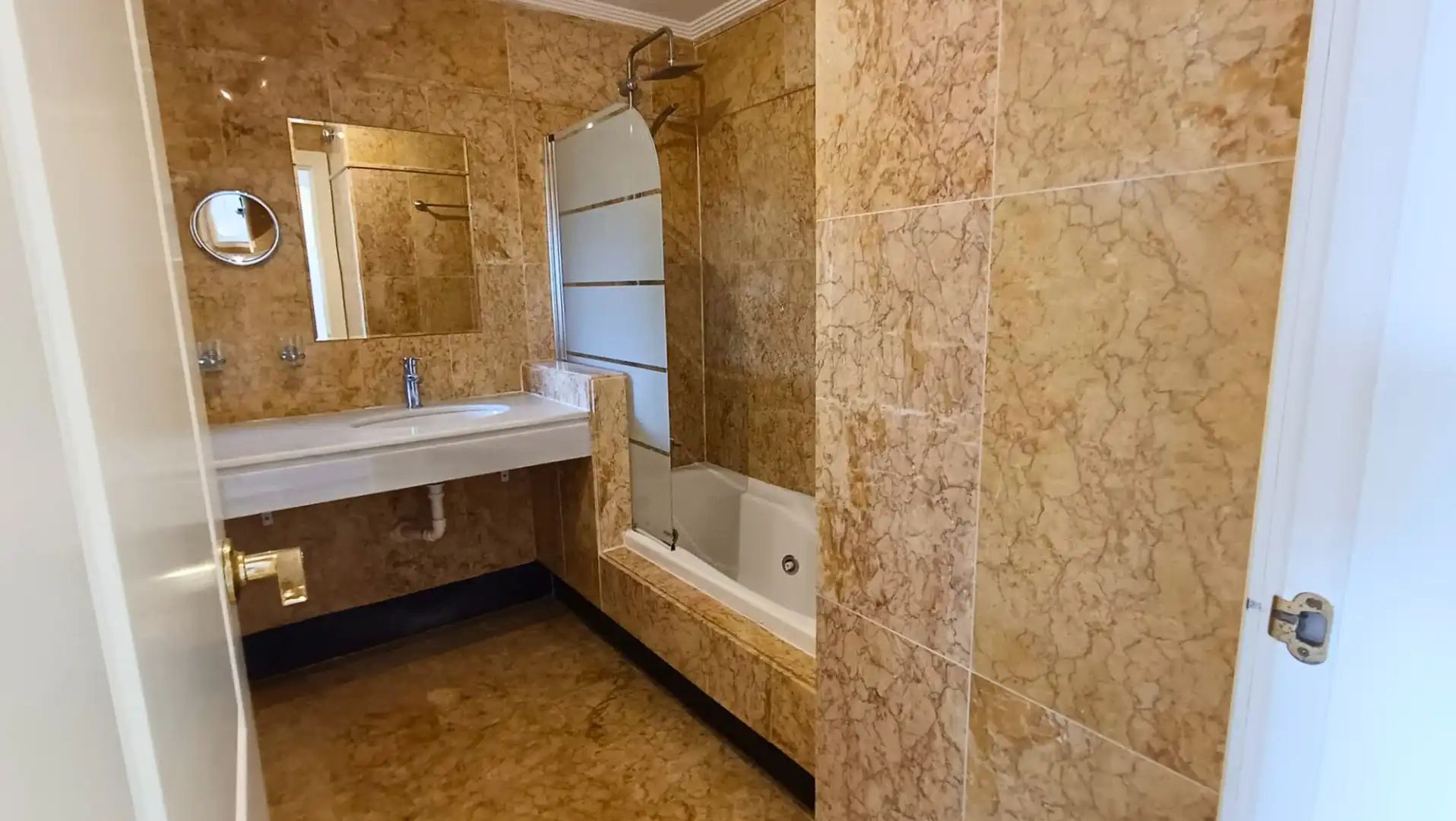 Flat for sale in Sotogrande Alto
