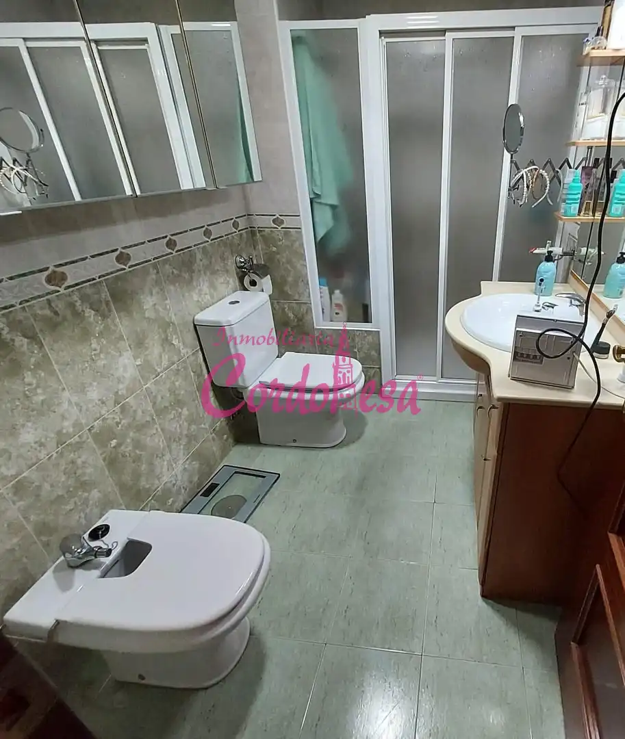 Casa amb piscina en venda a Poniente-Norte - Miralbaida - Parque Azahara, imagen 7