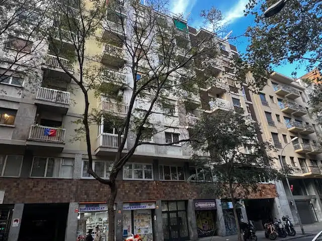 Büro zum Verkauf in Carrer de Viladomat, Sant Antoni
