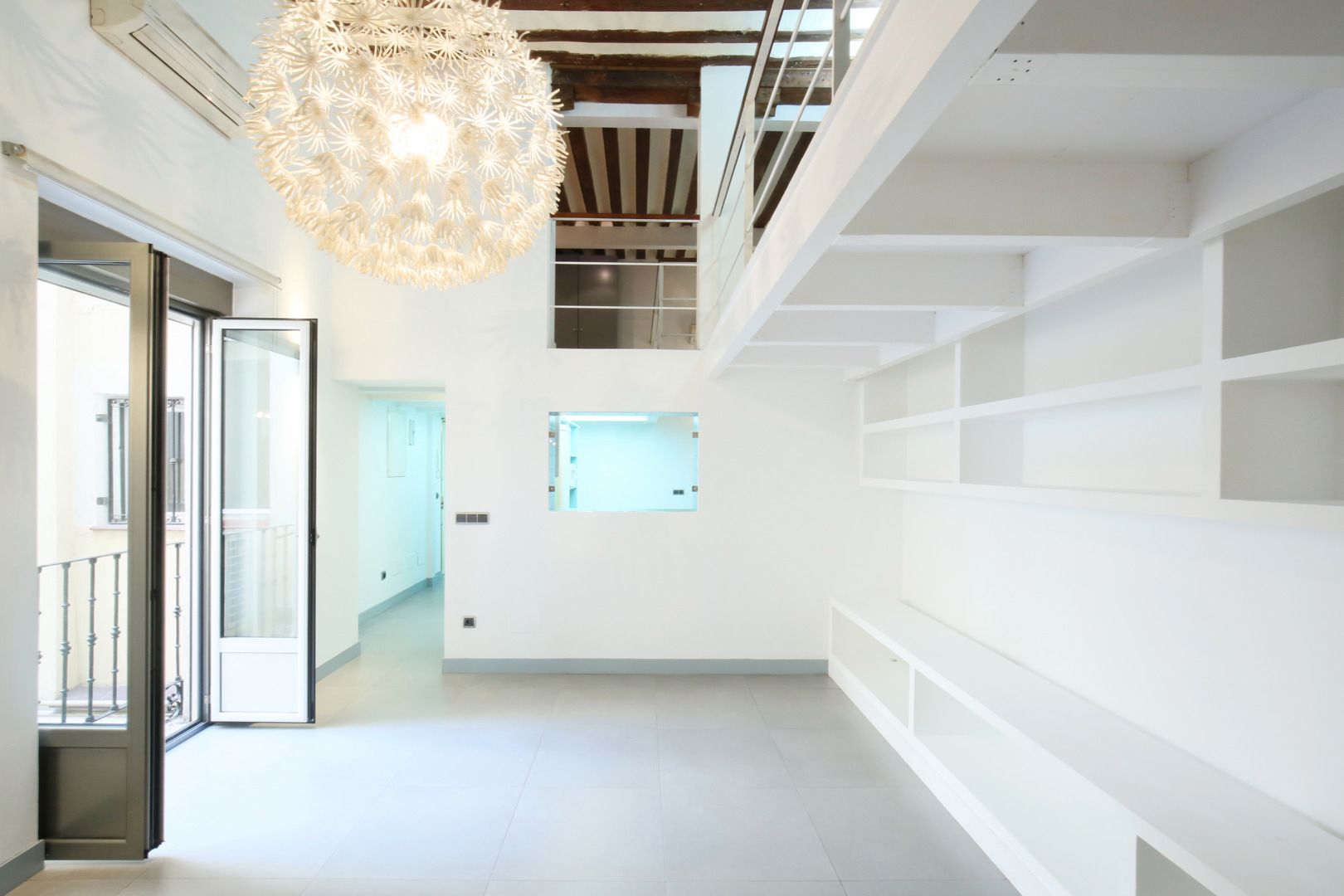 Duplex to rent in  Madrid Capital  with Air Conditioner and Heating