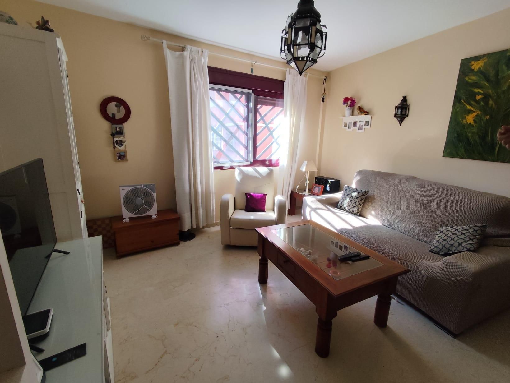 Sala d'estar de Planta baixa en venda en La Línea de la Concepción