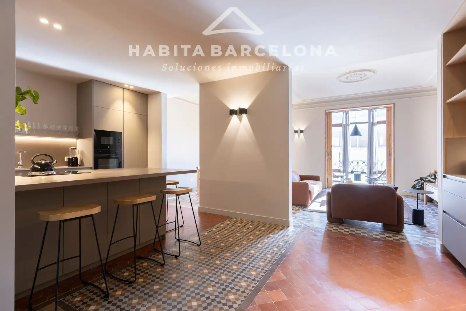 Außenansicht von Wohnung zur Miete in Barcelona mit Klimaanlage, Heizung und Parkett