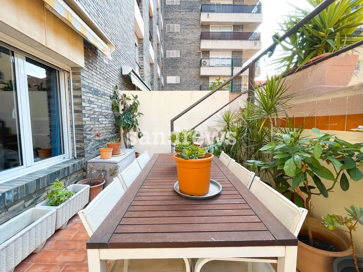 Terrace of Flat for sale in Figueres  with Air Conditioner, Heating and Terrace