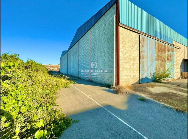 Nave industrial en Venta en El Castillo