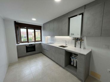 Piso con piscina en venta en La Maza Urb. Los Tilos