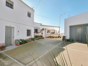 Maison rustique à vendre à Calle JADE (GA) 1