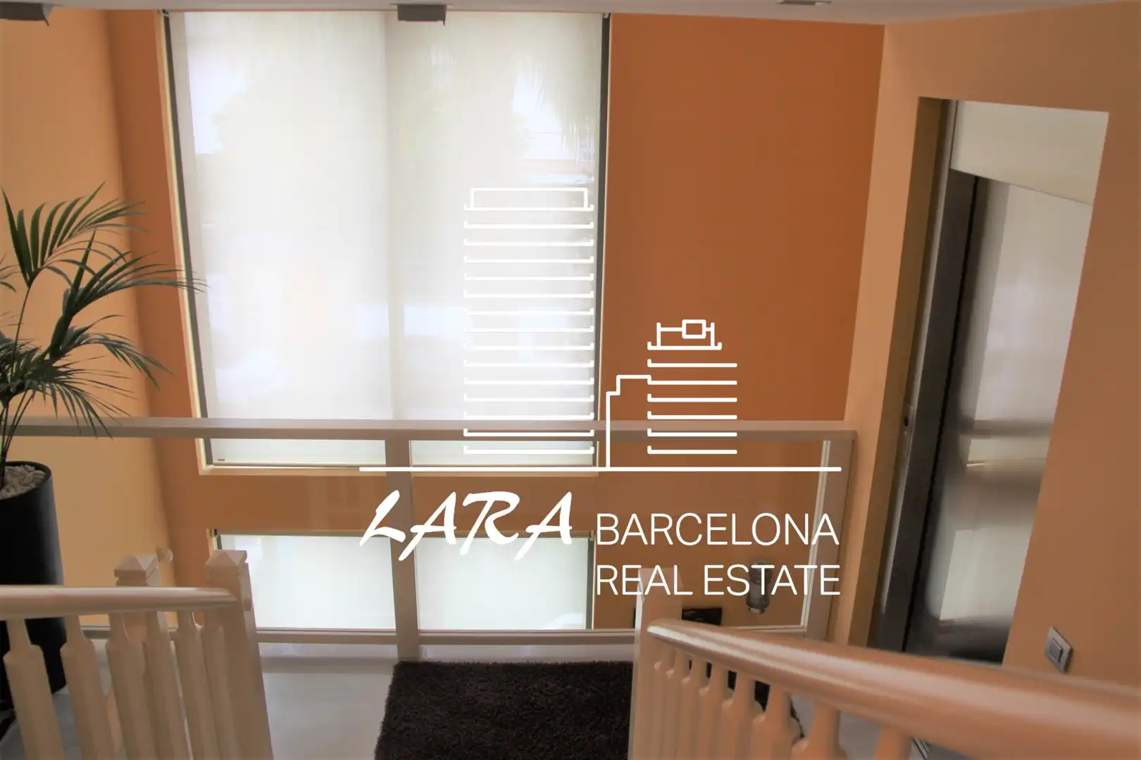 Vista exterior de Casa o chalet de alquiler con opción a compra en Viladecans con Aire acondicionado, Calefacción y Jardín privado