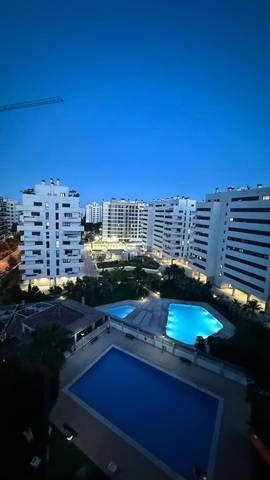 Apartamento en Alquiler en PAU 5