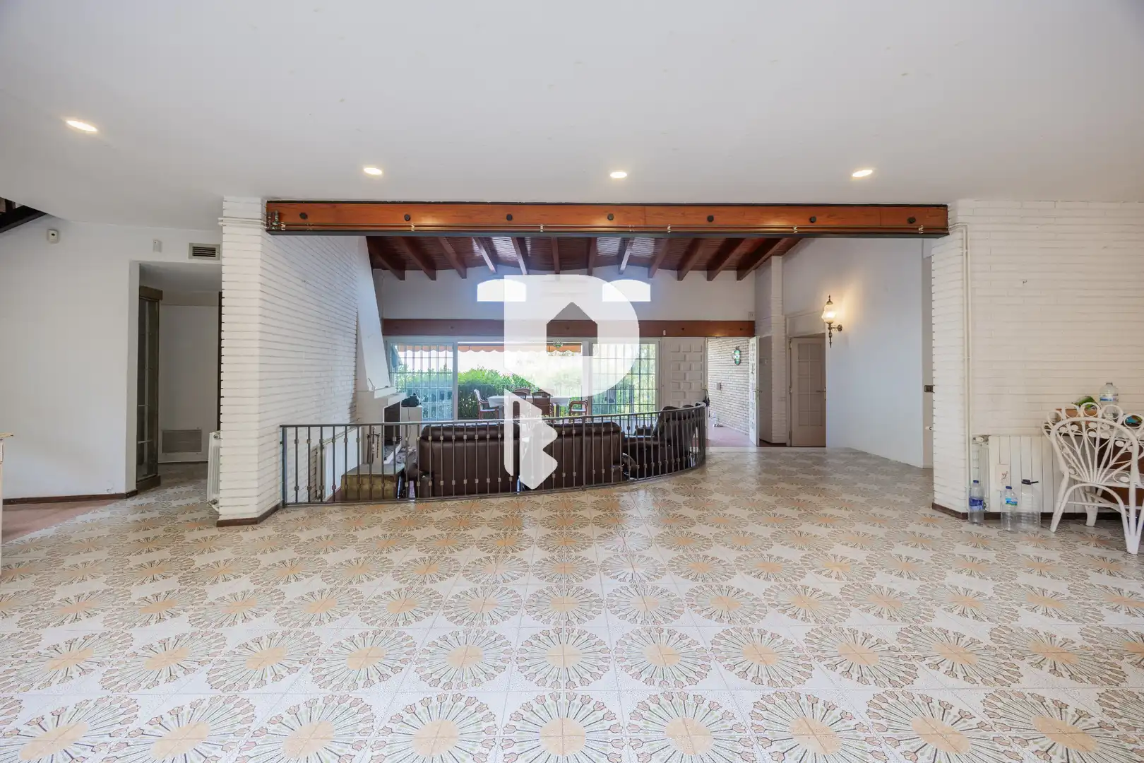 Houses for sale in Pallejà  with Air Conditioner, Heating and Private garden