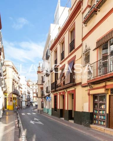 Casa-chalet en Venta en Feria