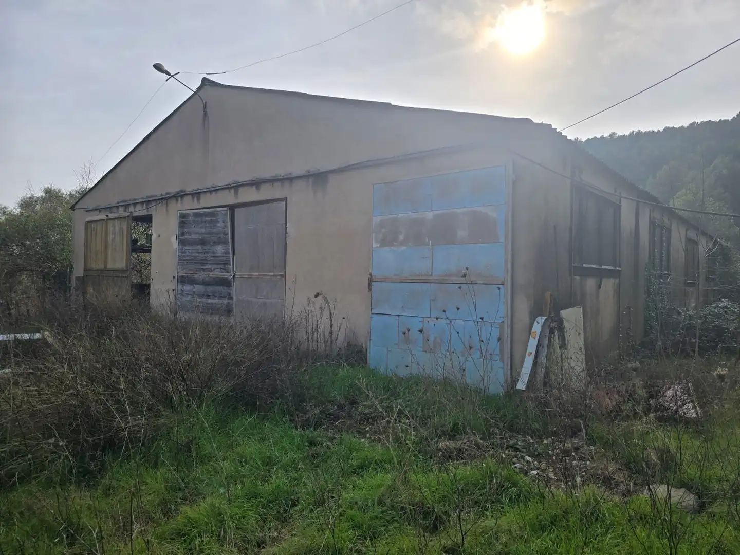Vista exterior de Nau industrial en venda en Maià de Montcal