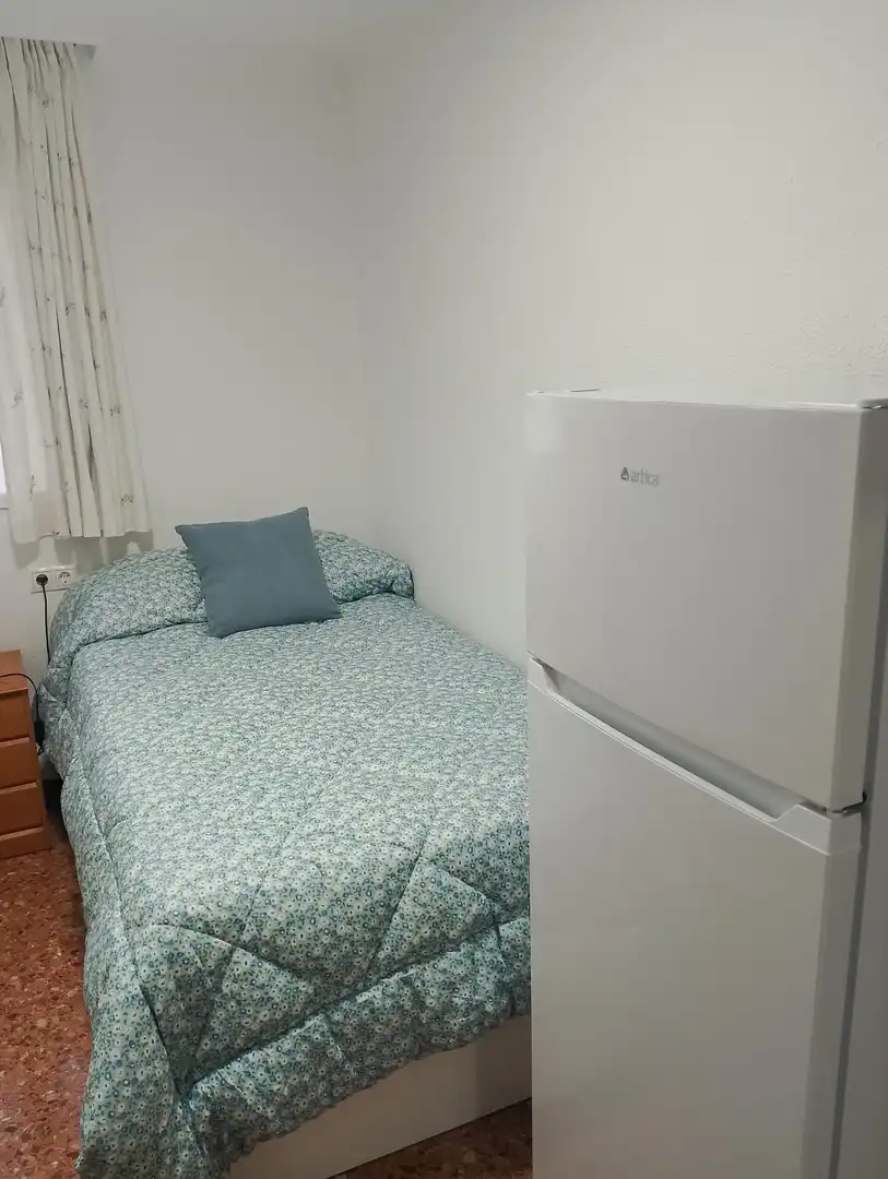 Bedroom of Flat for share in Valencia  with Heating, Furnished and Balcony