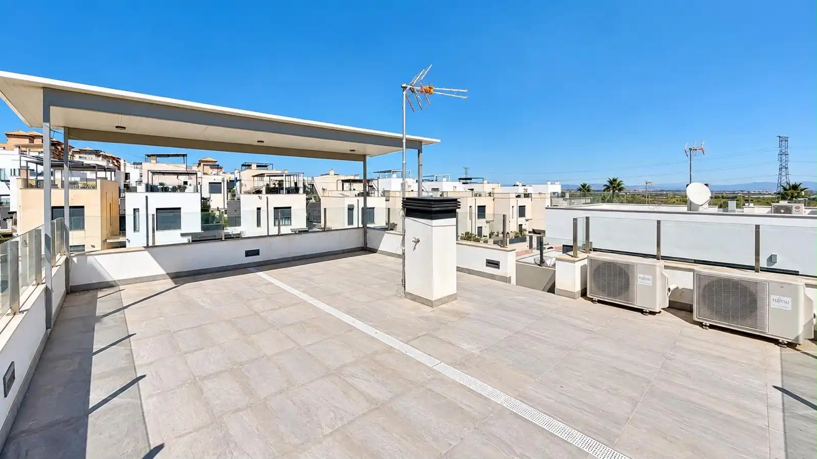 Chalet con piscina en alquiler en Orihuela Costa, imagen 24