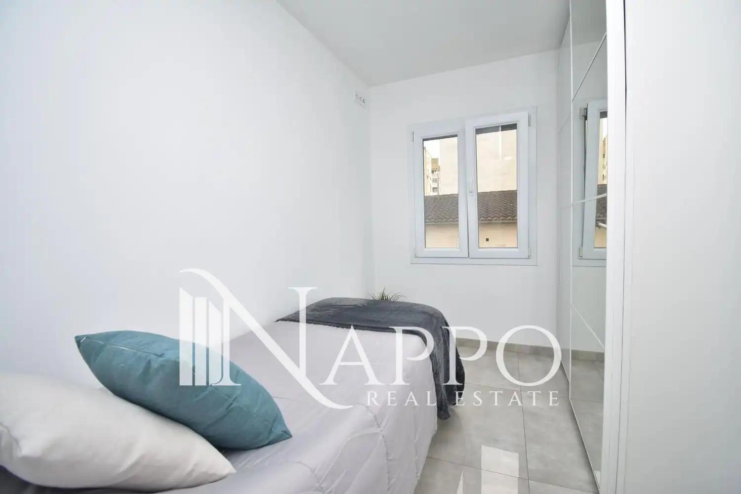 Bedroom of Flat for sale in  Palma de Mallorca  with Air Conditioner, Heating and Terrace