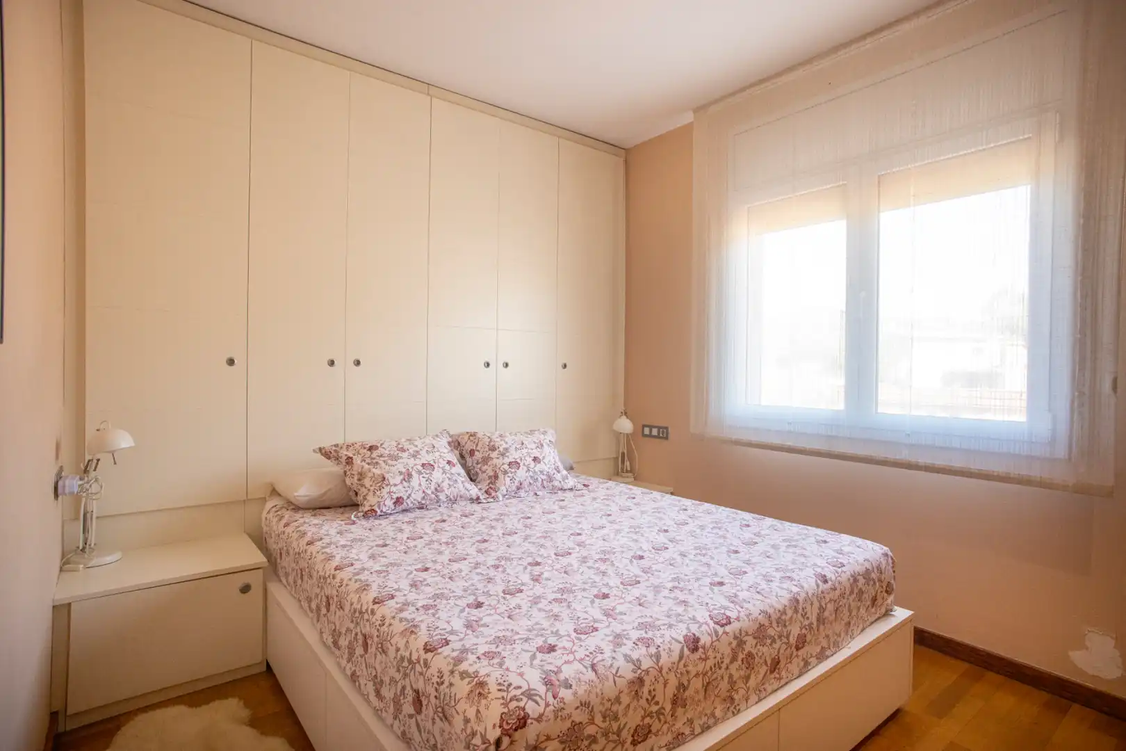 Habitación de Casa o chalet en venta en Sant Just Desvern con Aire acondicionado, Calefacción y Jardín privado