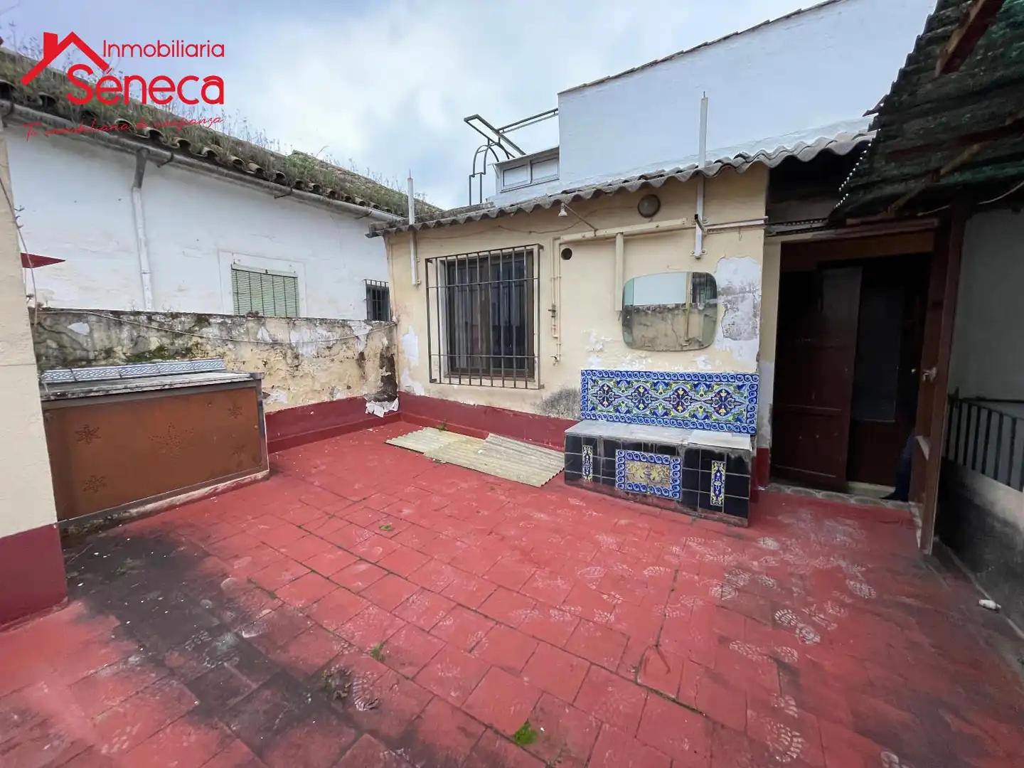 Vista exterior de Casa o xalet en venda en Córdoba amb Terrassa i Traster