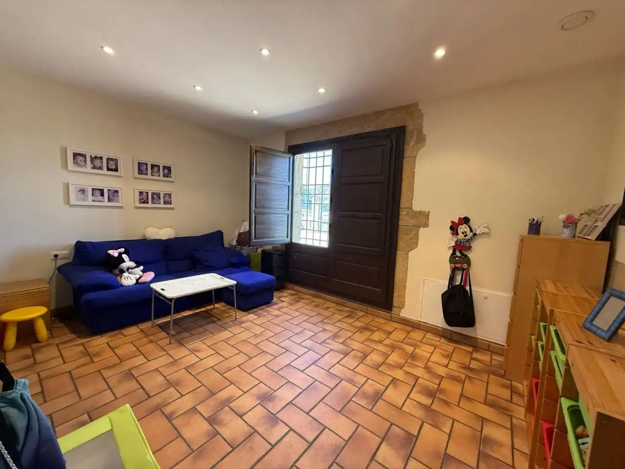 Sala d'estar de Casa o xalet en venda en Montornès del Vallès amb Calefacció, Jardí privat i Terrassa