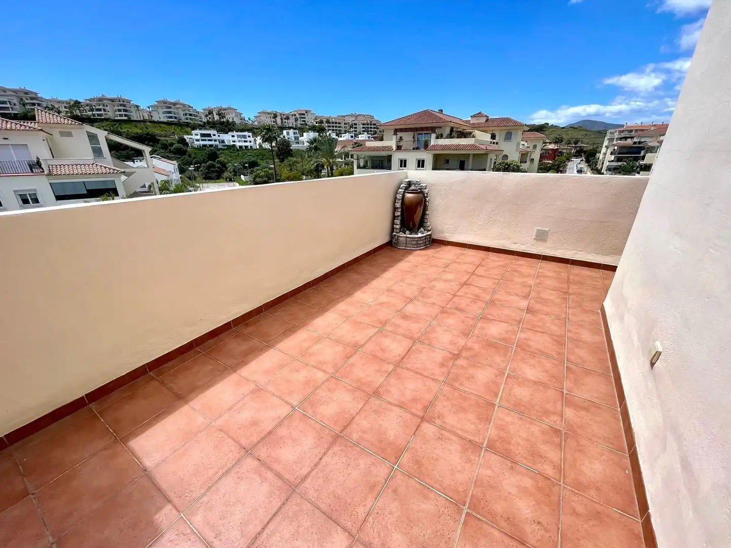 Terrasse von Dachboden zum Verkauf in Mijas mit Klimaanlage, Terrasse und Gemeinschaftspool