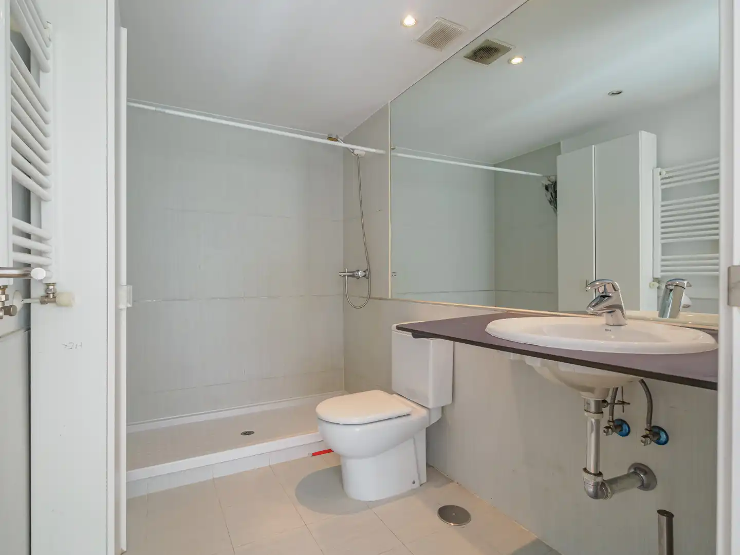 Badezimmer von Loft zum Verkauf in Madrid mit Terrasse, Möbliert und Balkon