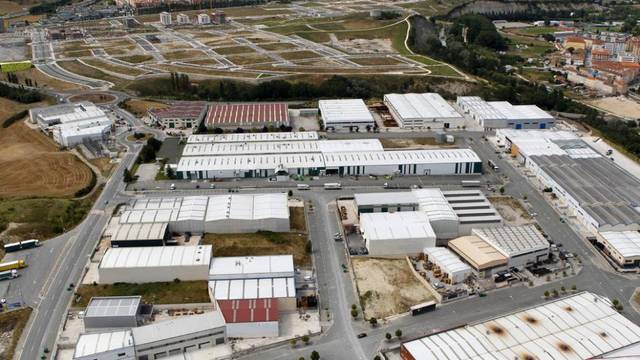 Nave industrial en Venta en Huarte / Uharte