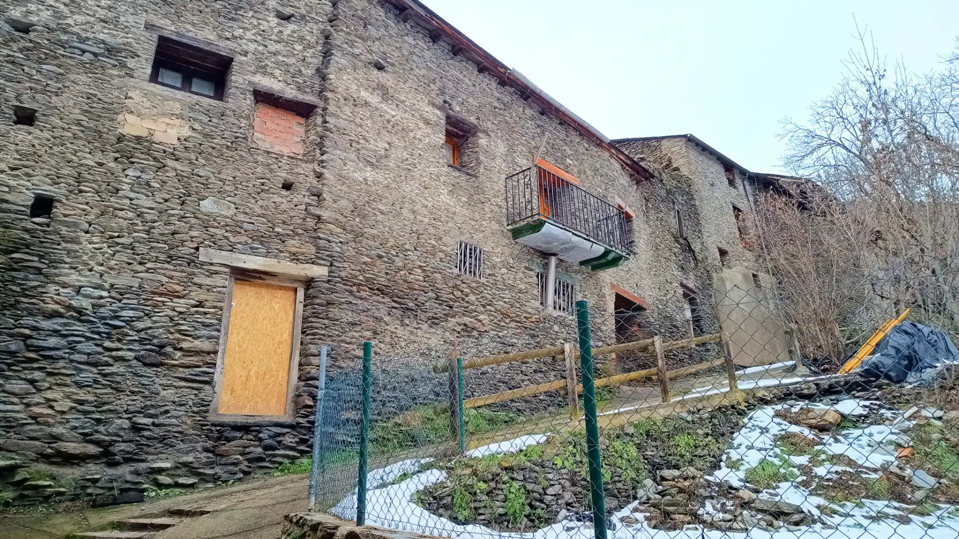 Vista exterior de Casa o xalet en venda en Vall de Cardós amb Parquet, Forn i Balcó