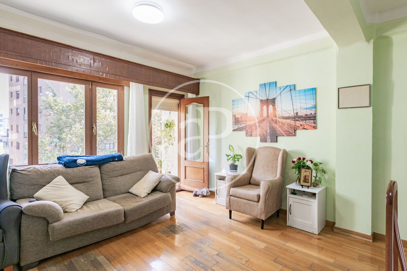 Sala d'estar de Pis en venda en  Madrid Capital amb Calefacció i Terrassa