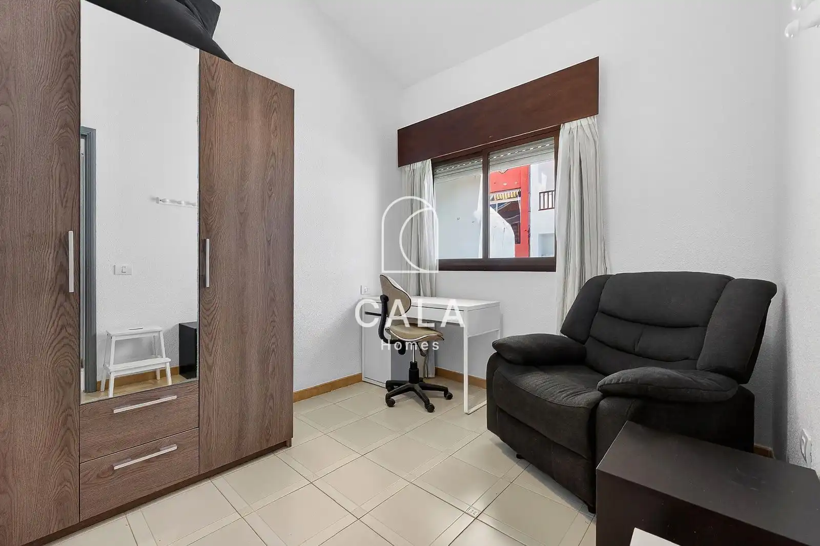 Vista exterior de Casa adosada en venta en Guía de Isora con Terraza, Trastero y Piscina