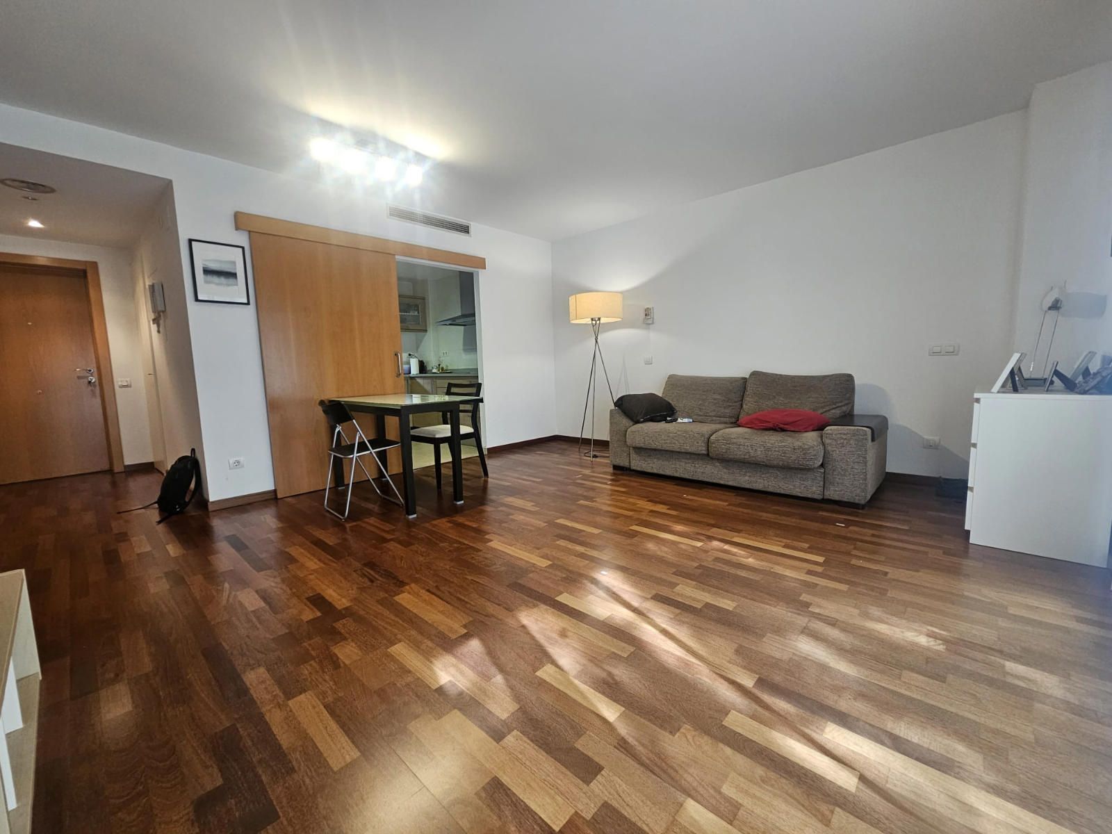 Living room of Flat to rent in Sabadell  with Air Conditioner, Heating and Terrace