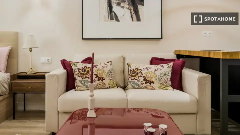 Flat with terrace to rent in Ciutat Vella, imagen 14