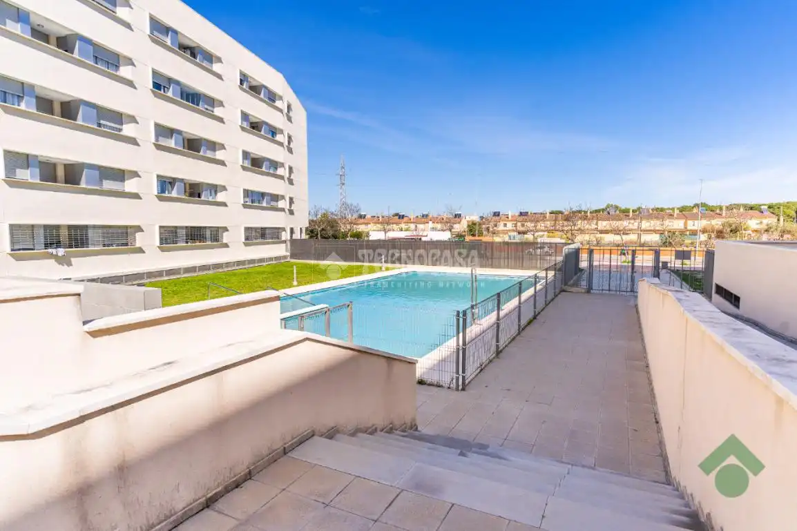Schwimmbecken von Wohnung zum Verkauf in Puerto Real mit Terrasse und Gemeinschaftspool