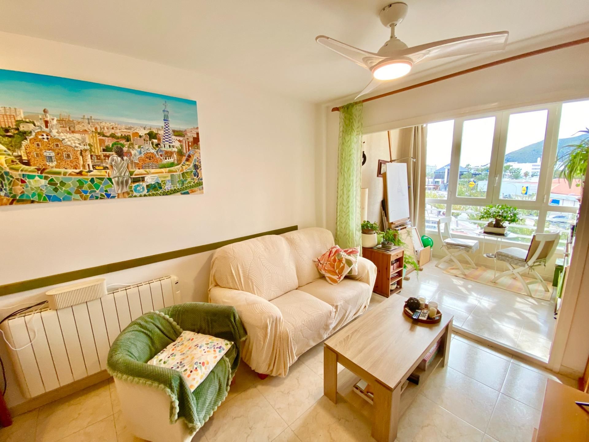Living room of Flat for sale in Alcúdia  with Heating and Balcony