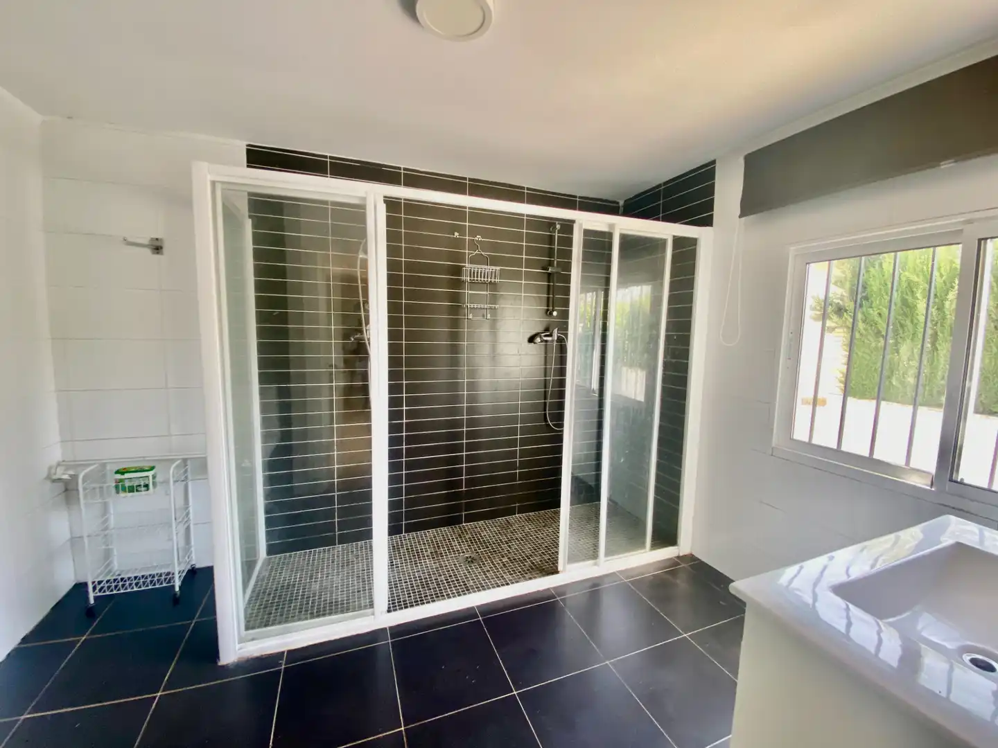 Bathroom of Houses for sale in Pinseque  with Heating and Private garden