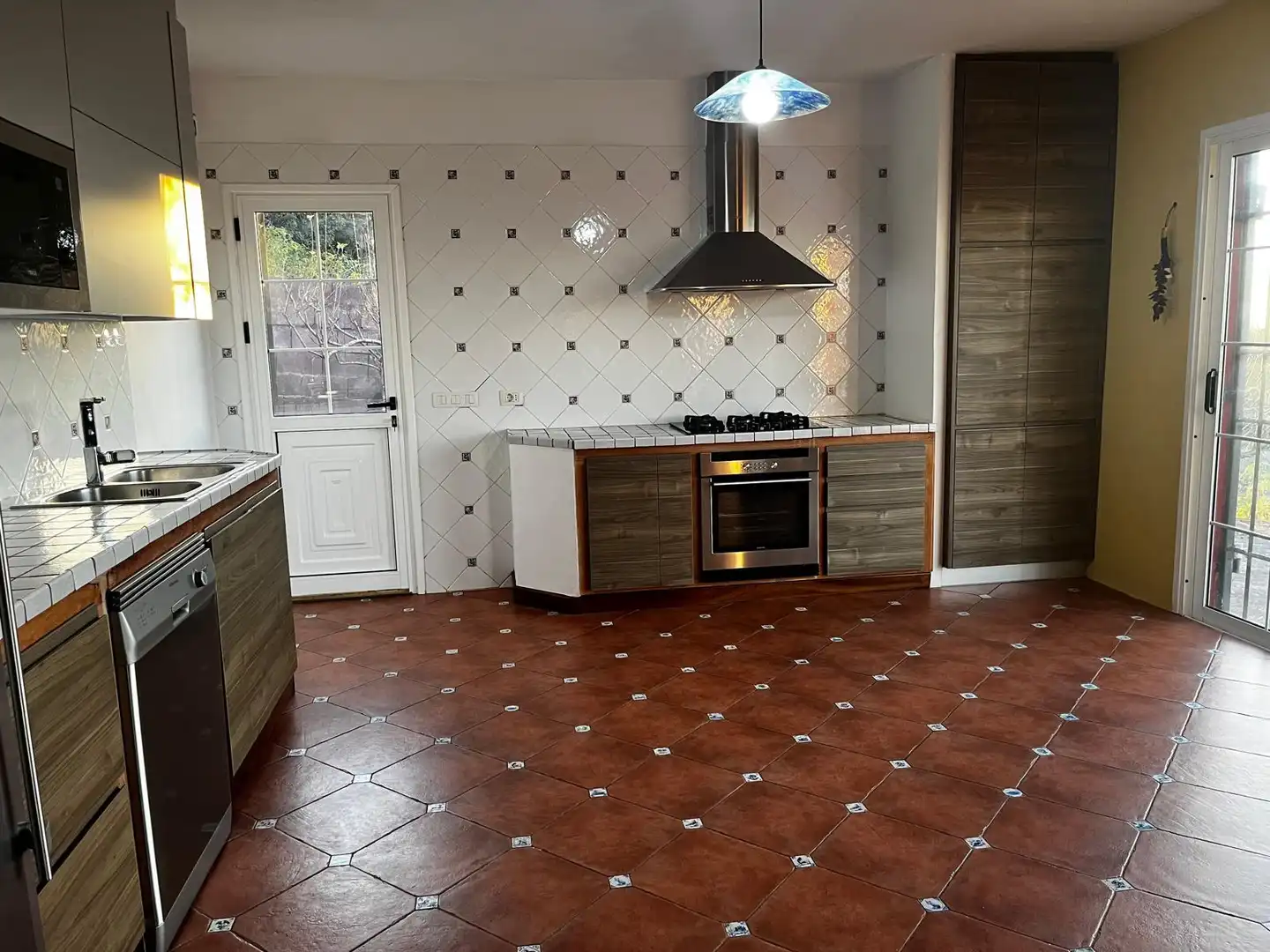 Kitchen of Country homes for sale in San Cristóbal de la Laguna  with Private garden, Parquet flooring and Terrace