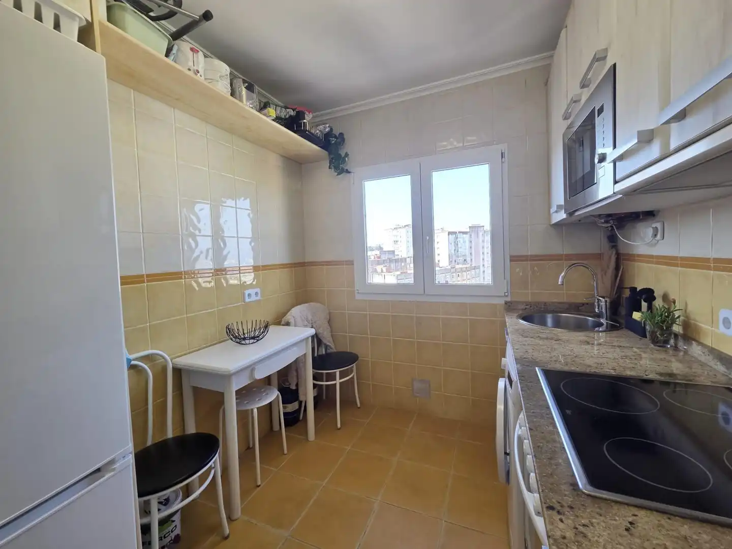 Flat for rent in Calle FERNANDO RIOS, Los Castros